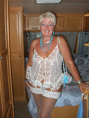 free tour adult lingerie pics