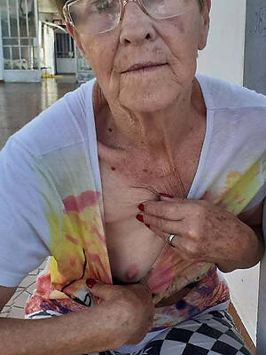 naked pics of mature grandma