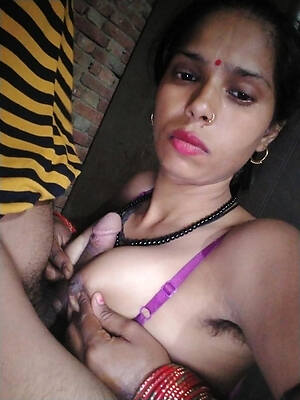 unclothed indian mature pussy