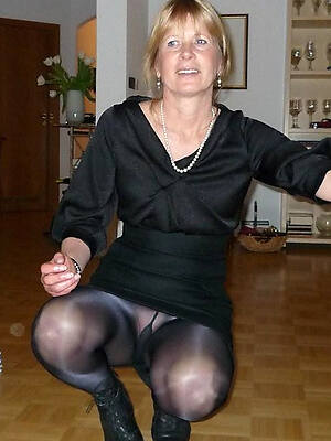 horrific pantyhose mature free amateur pics