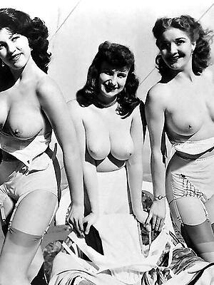 easy porn pics of vintage mature tits
