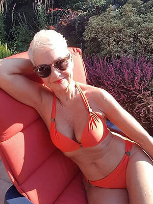 mature extreme bikini grown-up home pics