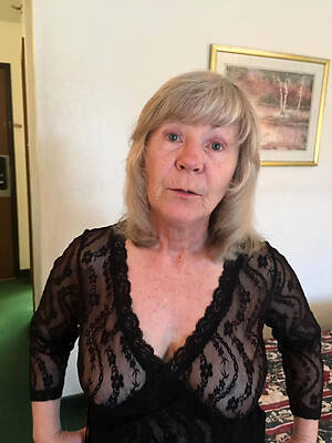 porno easy photos of naked grannies