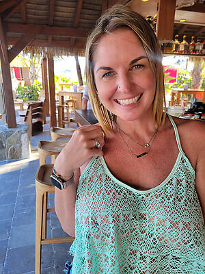 the sexy goddess non essential grown up pics