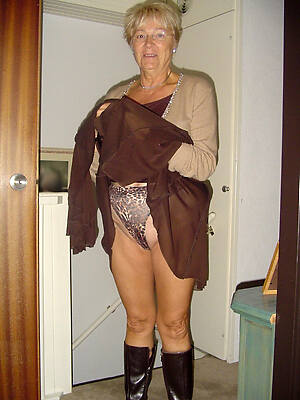 60 matures flaunts her cunt