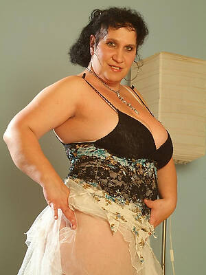 hot nude matures adult habitation pics