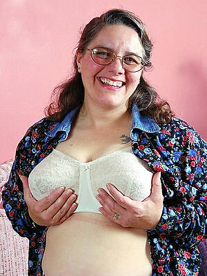 American matures concerning bras adult home pics