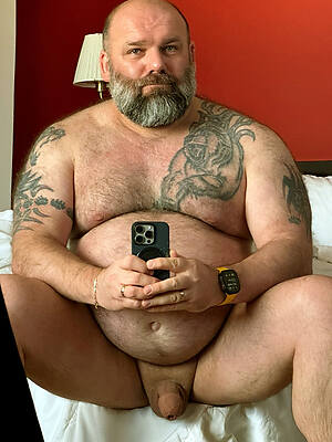 baulk full-grown took selfie