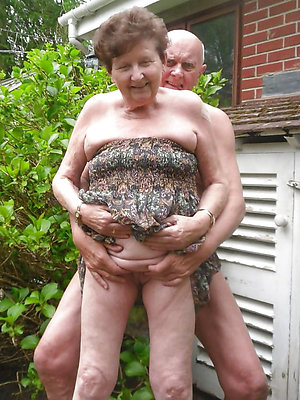 porn pics of amature mature couples