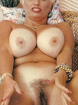 curvy vintage mature nudes