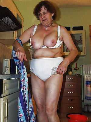 real granny matured boobs porn pics