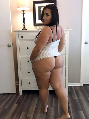 Big Ass Mature Amateur - Big Booty Mature Free Pics, Hot Women Porn