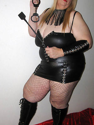 beautiful mature in all directions latex amateur pics