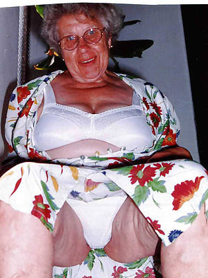 amateur naked grandmothers gallery