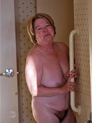 petite sexy mature older women nude pics