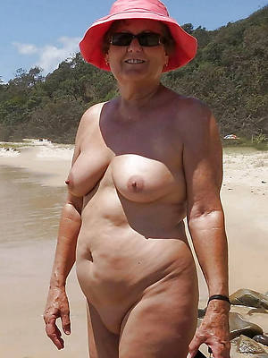 free pics of mature on nude littoral