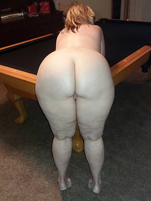 Big ass mature women-porno