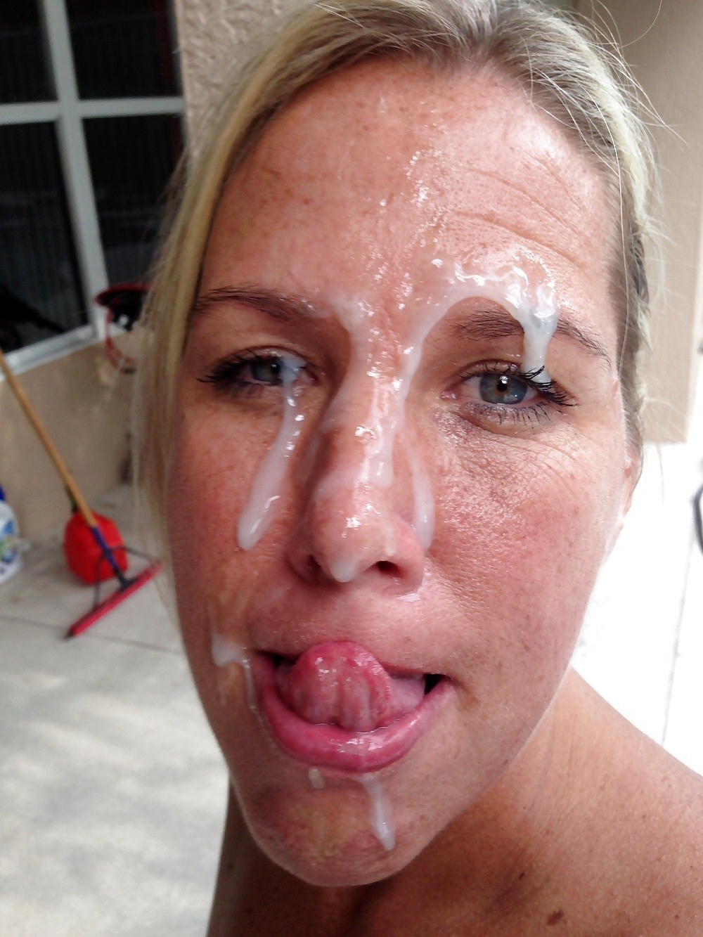 Messy facial tall blonde gets fucked image